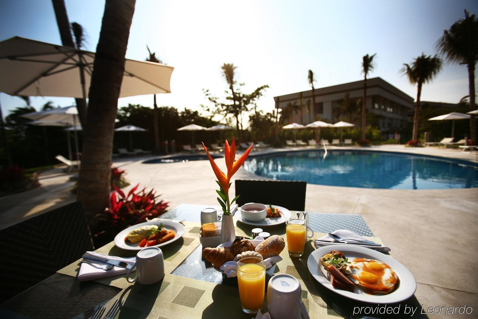 Ocean Breeze Boutique Riviera Maya Puerto Morelos Restaurant bilde